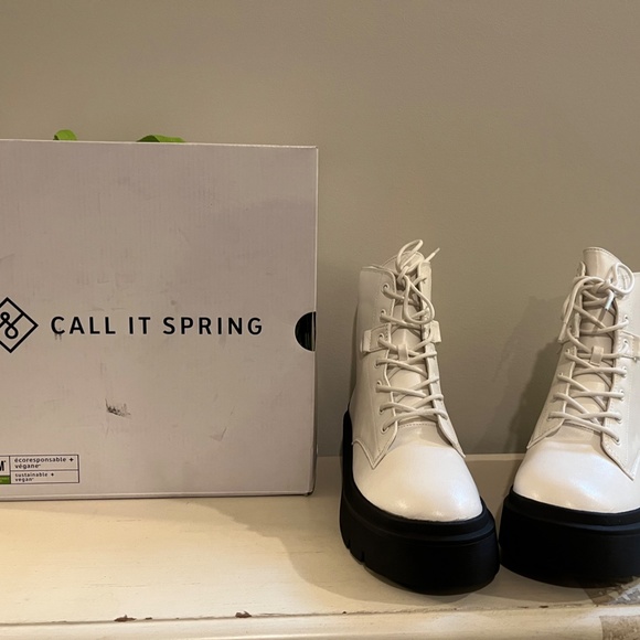 CALL IT SPRING Sidney Combat Boot (Women) - Picture 5 of 8